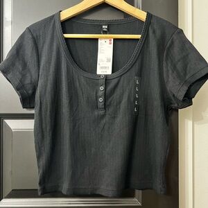 Uniqlo Pointelle HenleyCrop Top